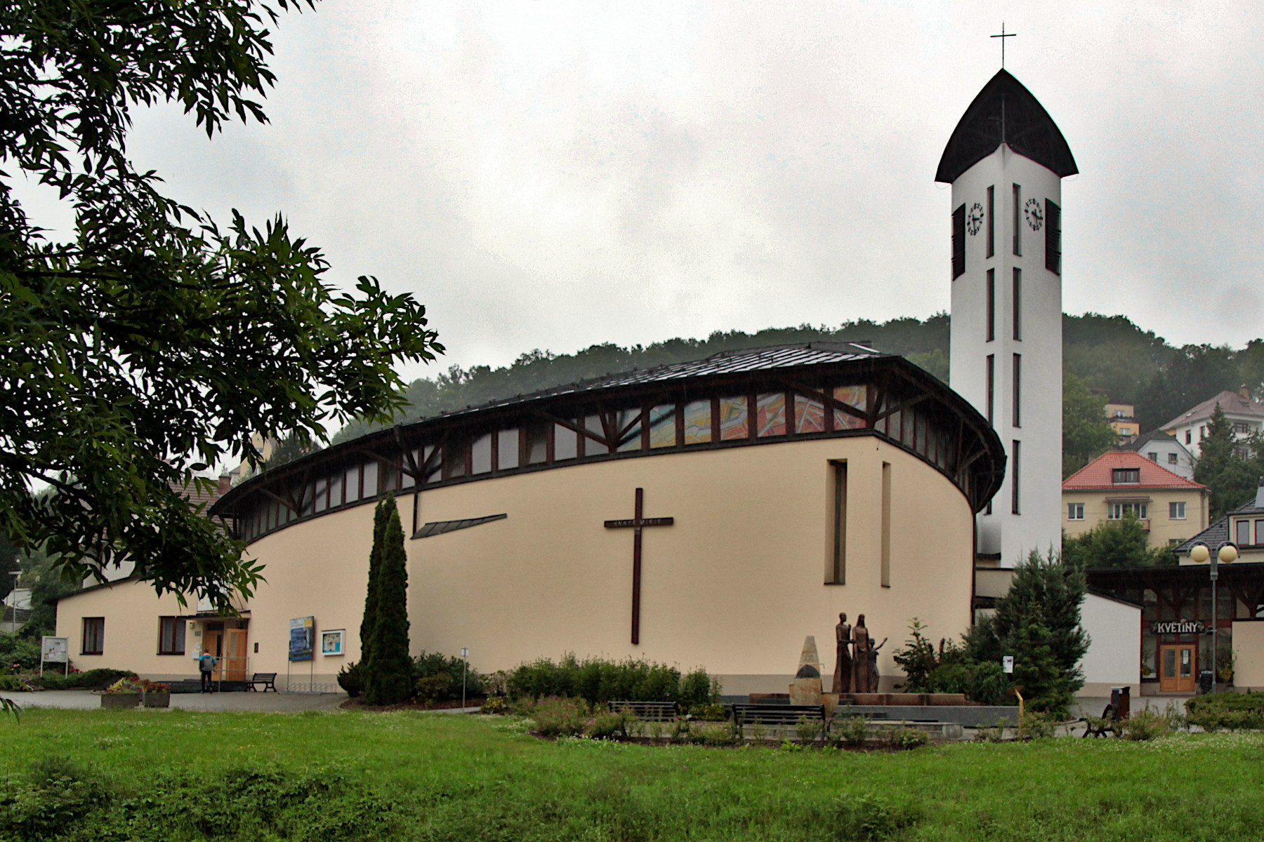 KOSTEL SVAT RODINY LUHAOVICE