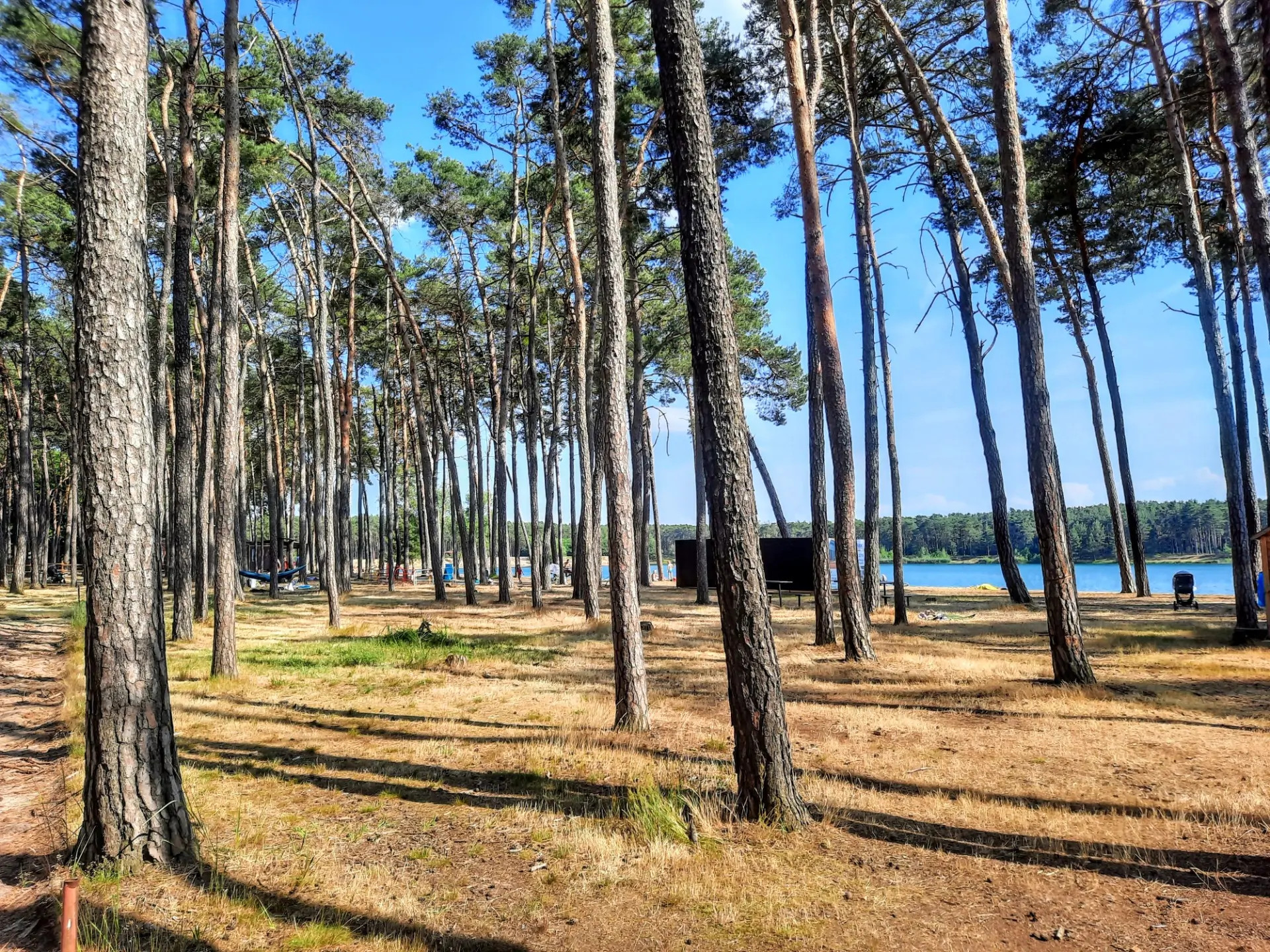 JEZERO LHOTA U BENTEK NAD JIZEROU