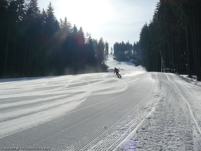 Ski arel Bl - Sever erven, jarn manestr