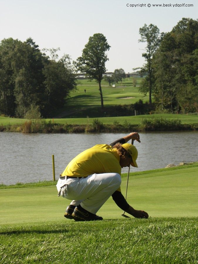 GOLFOV HIT A INDOOR GOLF ROPICE