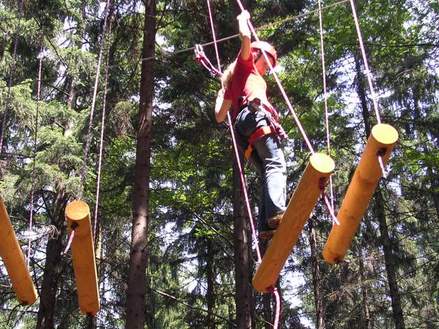 HORSK LANOV PARK TARZANIE TROJANOVICE