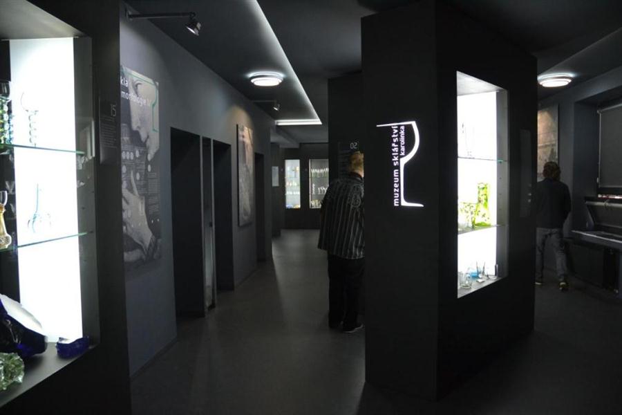 MUZEUM SKLÁŘSTVÍ V KAROLINCE