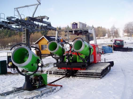 SKI ARENA R3 RAMZOVÁ