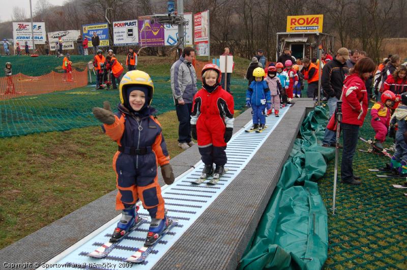 SPORTOVNÍ AREÁL NĚMČIČKY U BŘECLAVI